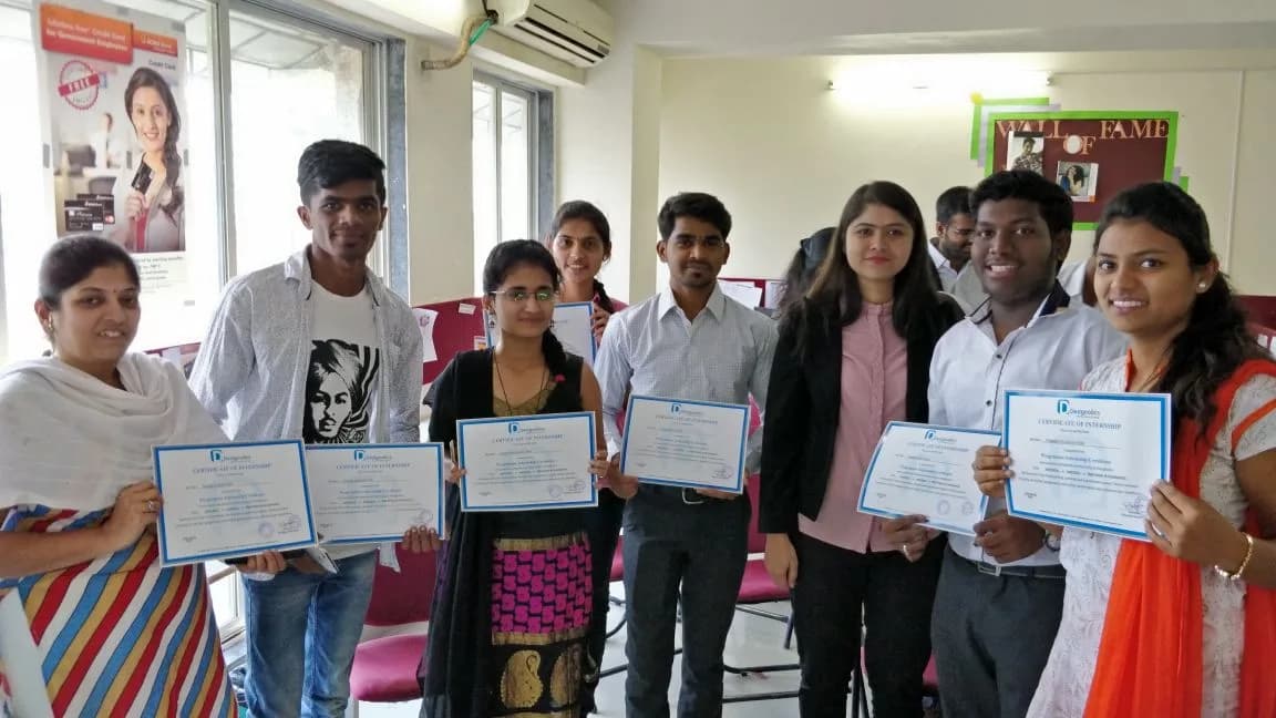 Industry internships at Dcodetech